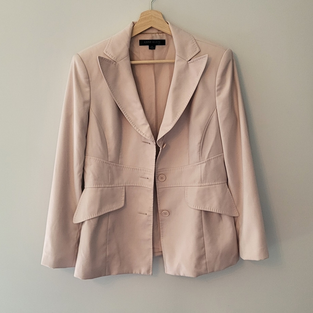 Elegant Cream Women's Blazer by Anne Klein